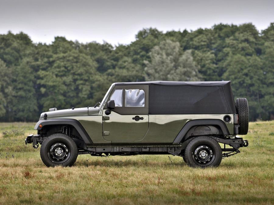 Jeep J8 3-Door 2008 года  (фото 4 из 9)